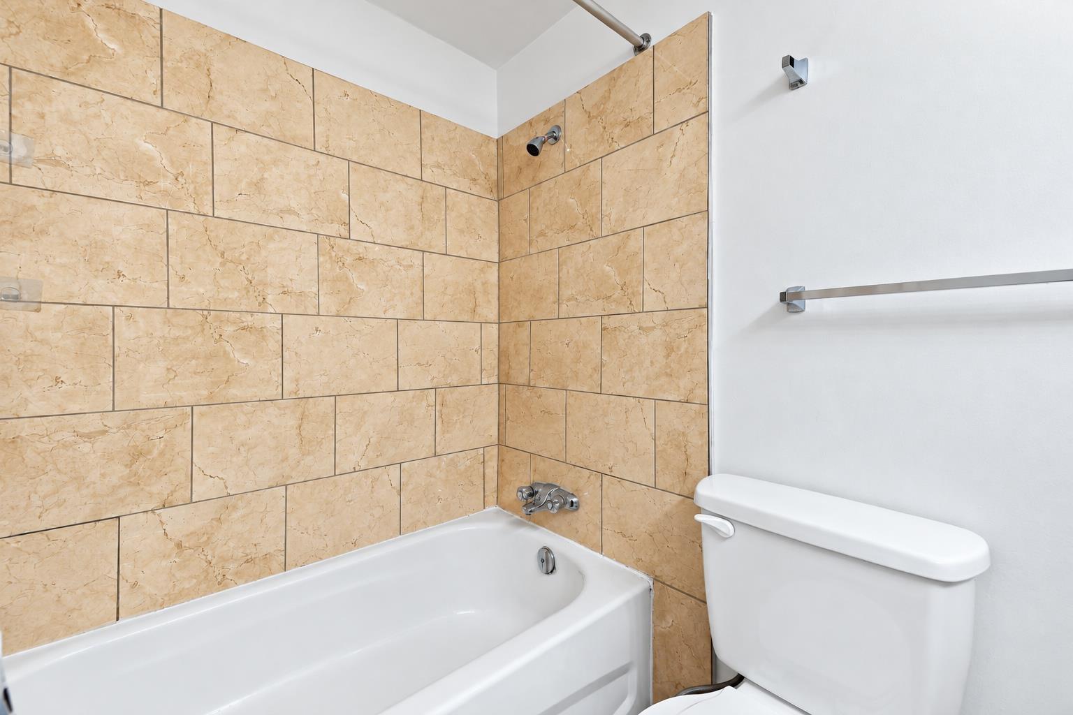36 10565 153 Street Property Photo 27