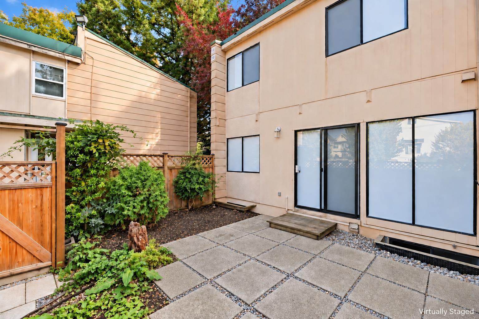 36 10565 153 Street Property Photo 35