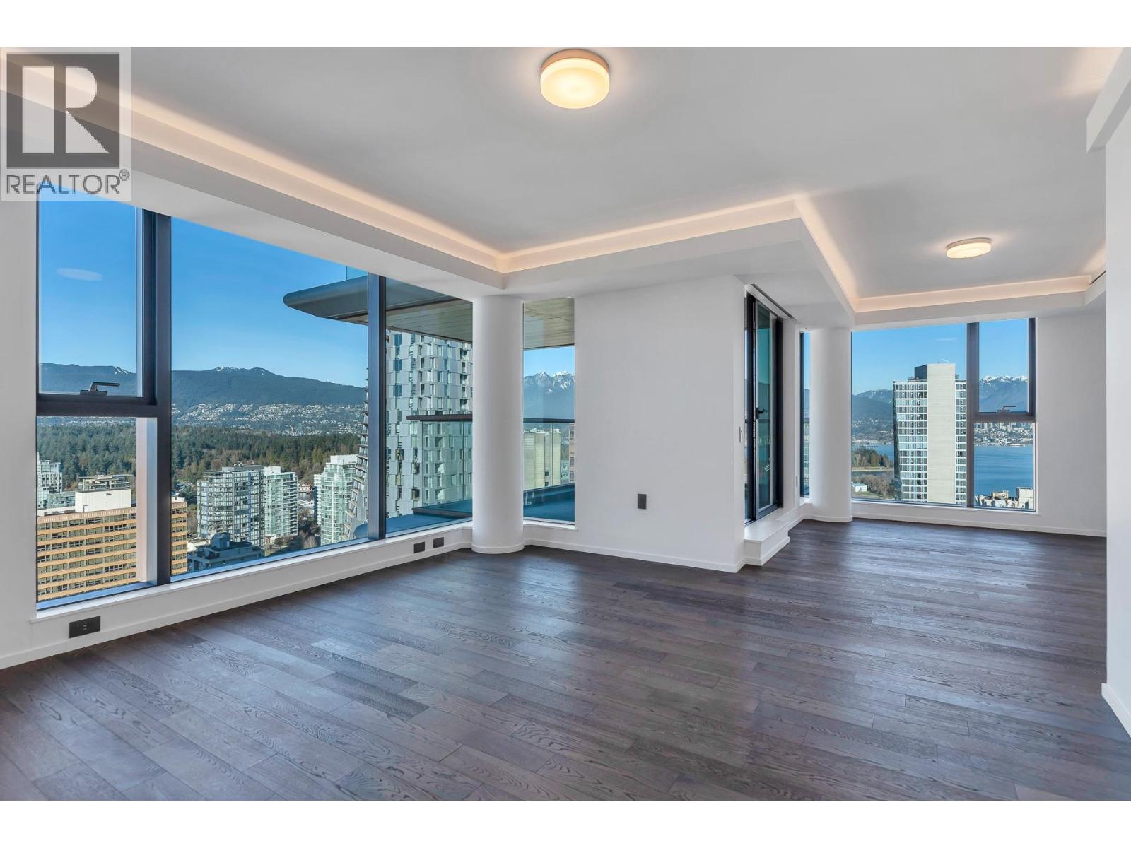 2502 1482 Robson Street Property Photo 4