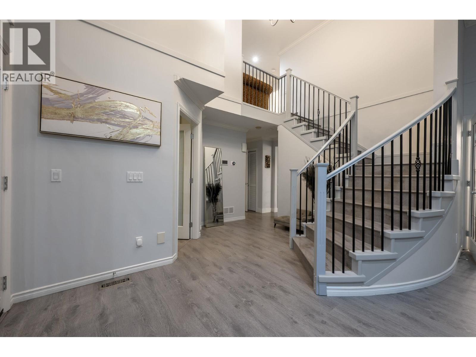 23710 110 Avenue Property Photo 2