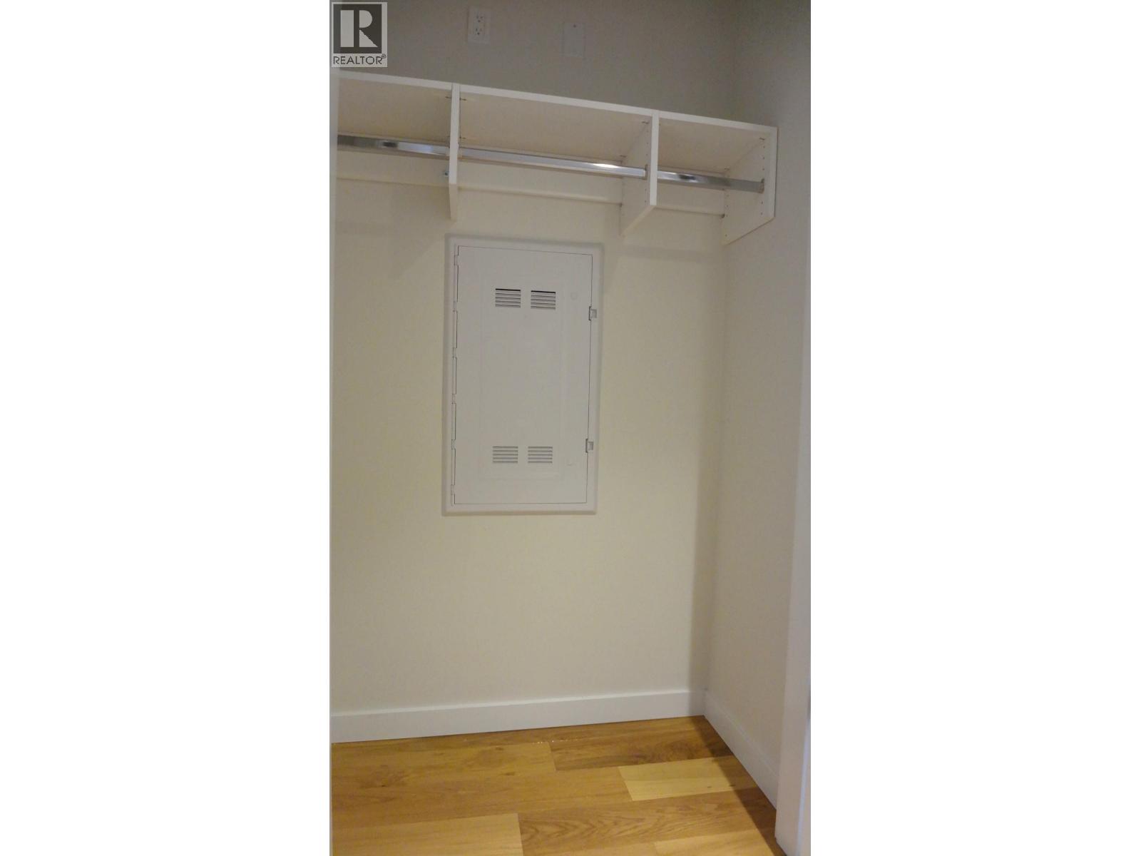 400 768 Arthur Erickson Place Property Photo 21