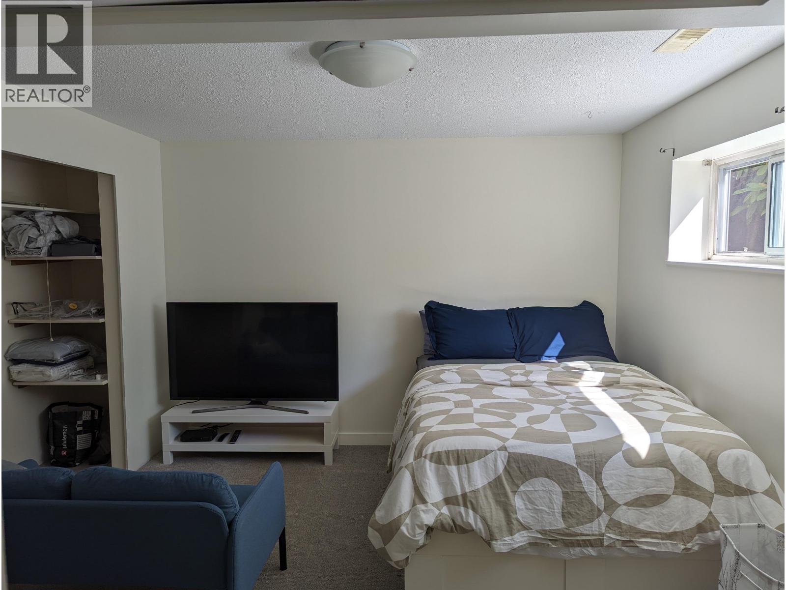 5395 Georgia Street Property Photo 27