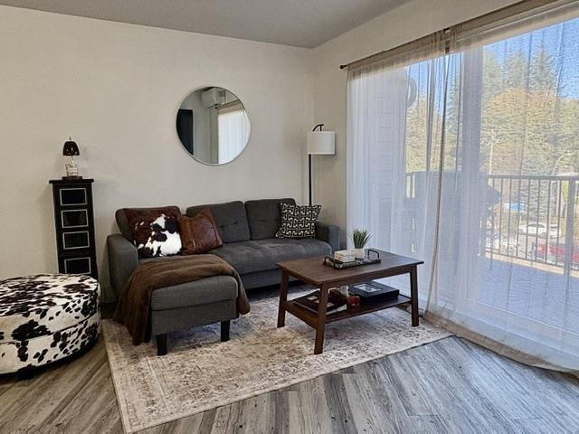 424 2565 Campbell Avenue Property Photo 3