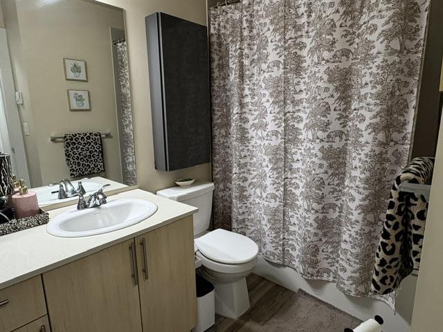 424 2565 Campbell Avenue Property Photo 19