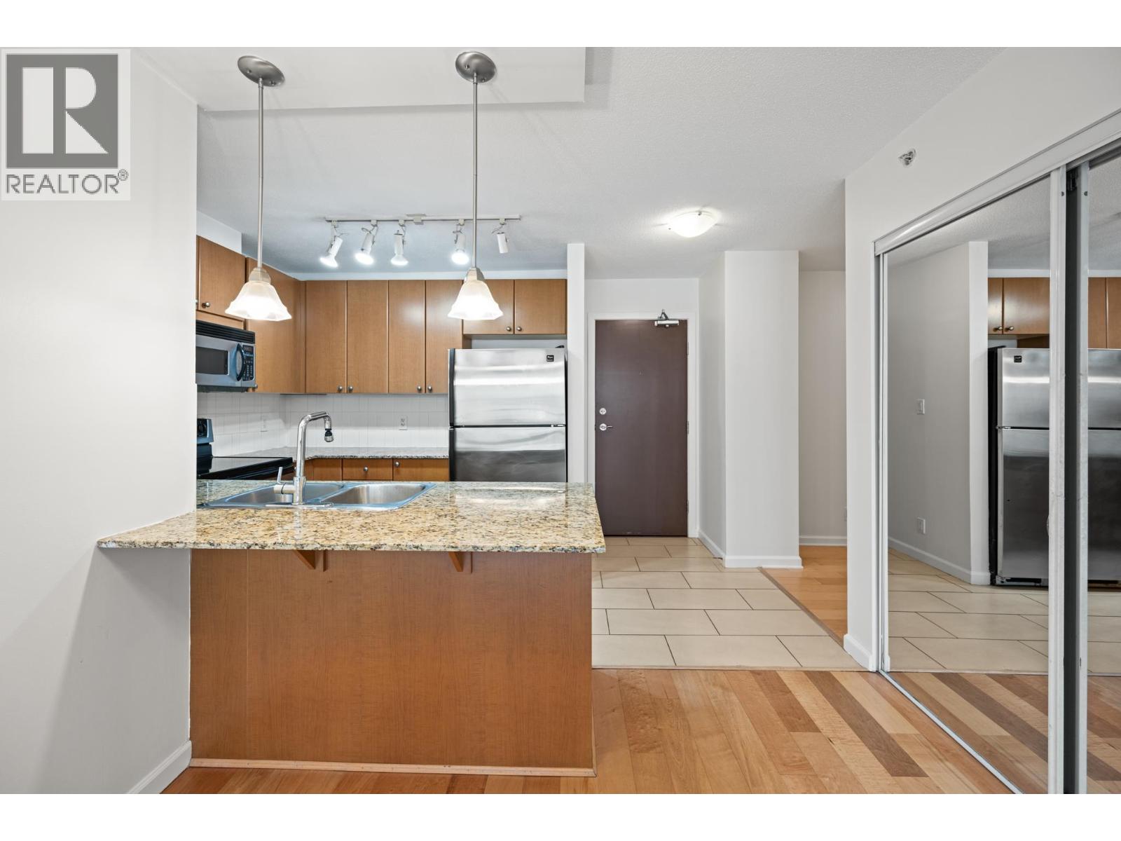 508 610 Victoria Street Property Photo 12