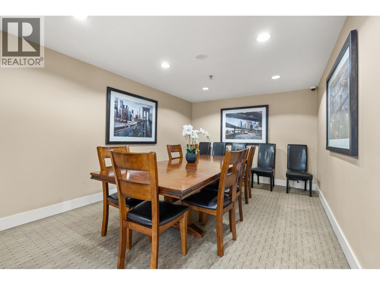 508 610 Victoria Street Property Photo 23