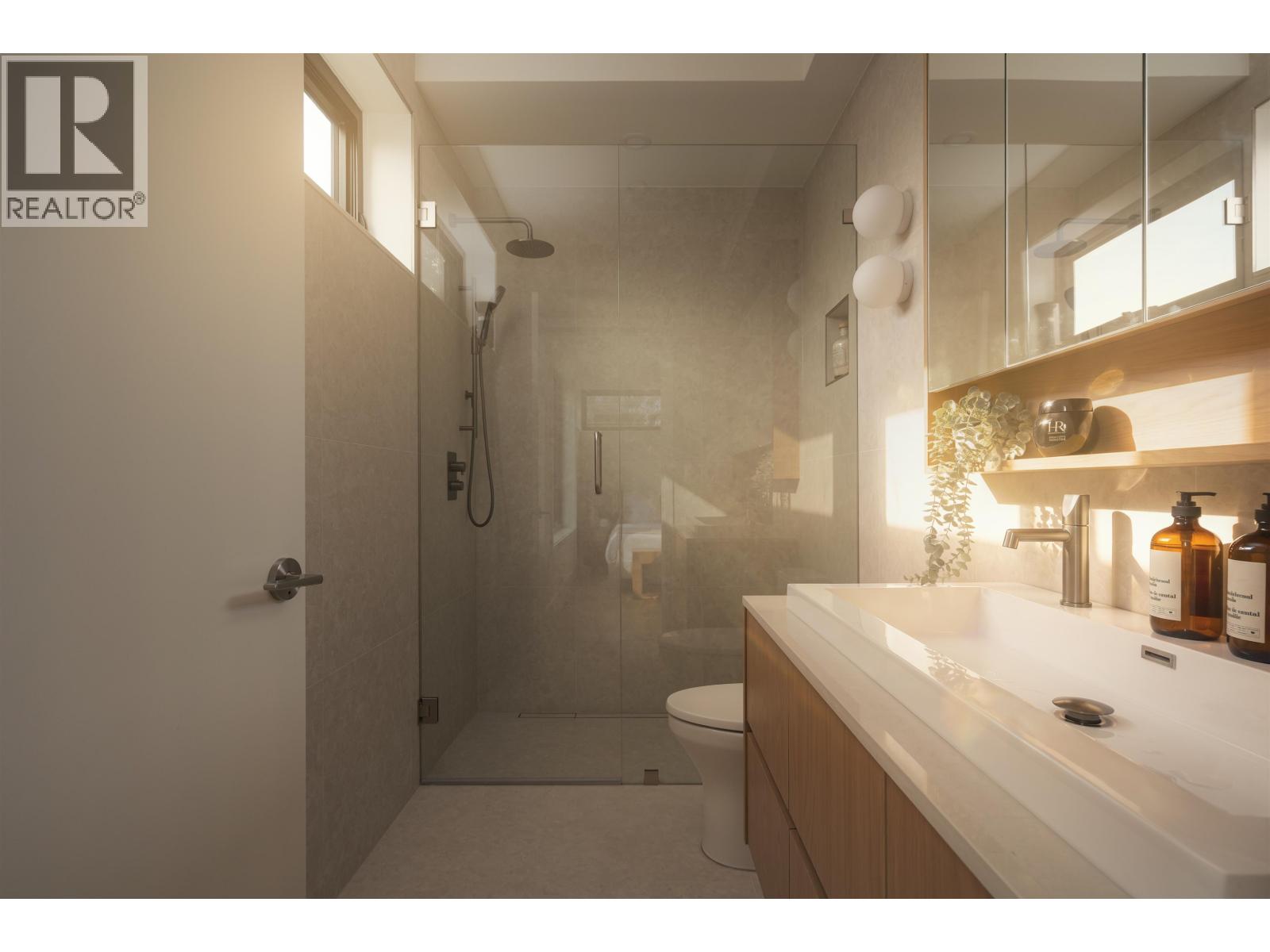 1 882 E 13 Avenue Property Photo 12