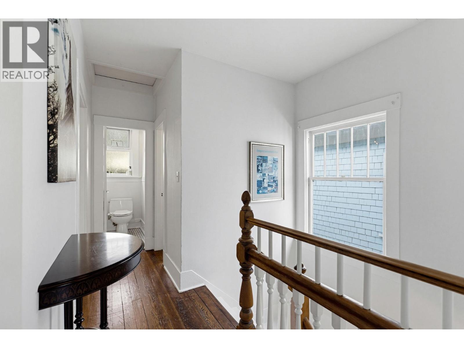 2115 Columbia Street Property Photo 21