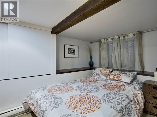 2115 Columbia Street Property Photo 35