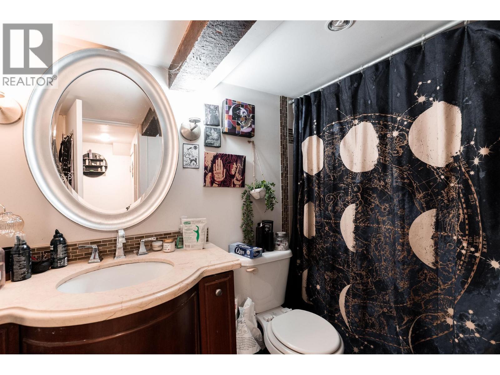 2115 Columbia Street Property Photo 37