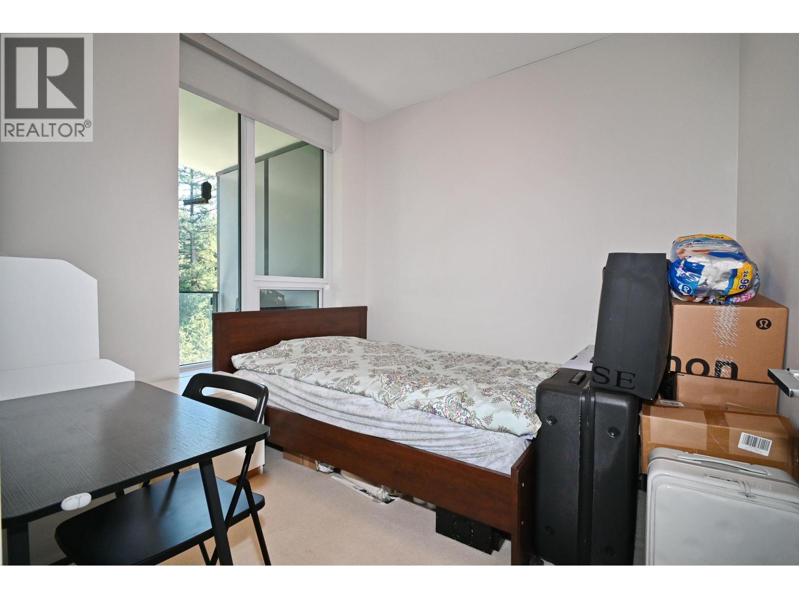 907 3487 Binning Road Property Photo 10