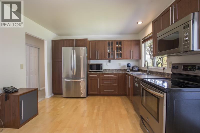 1470 June Crescent Property Photo 13