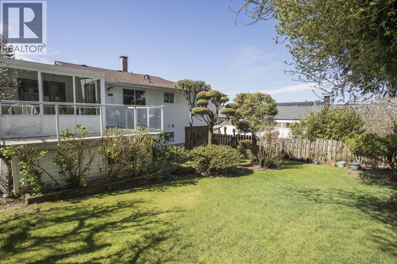 1470 June Crescent Property Photo 18