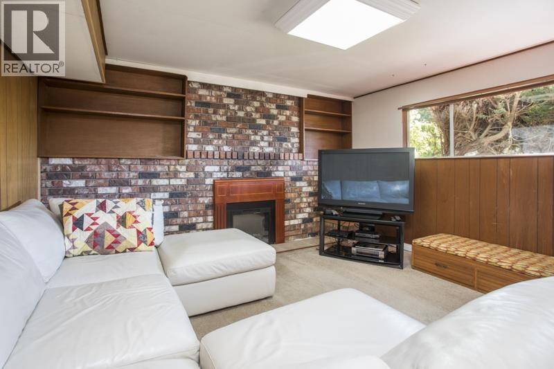 1470 June Crescent Property Photo 31