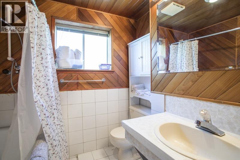 1470 June Crescent Property Photo 34