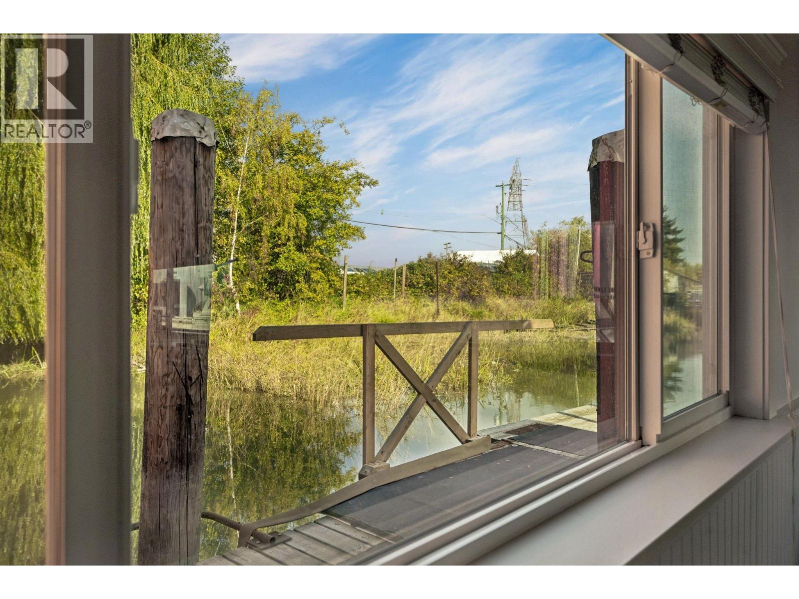 5 23080 Dyke Road Property Photo 9