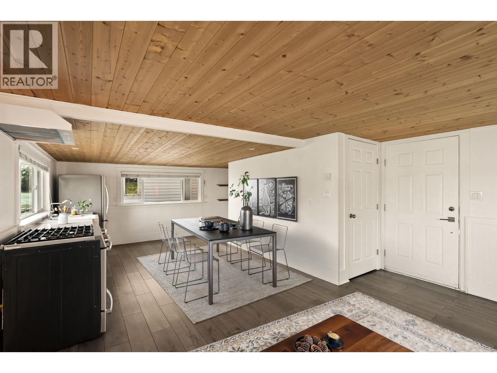 5 23080 Dyke Road Property Photo 16