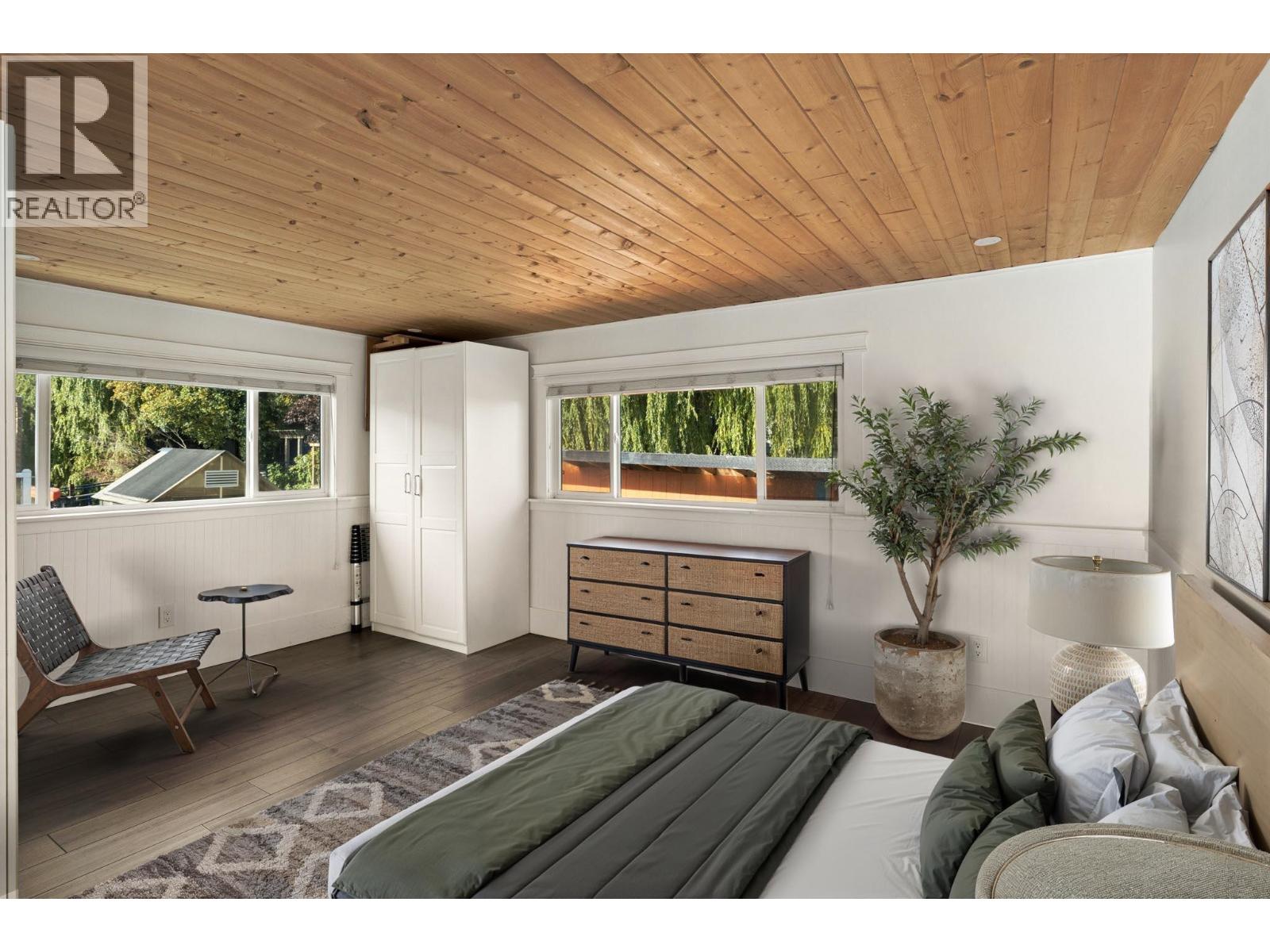 5 23080 Dyke Road Property Photo 23