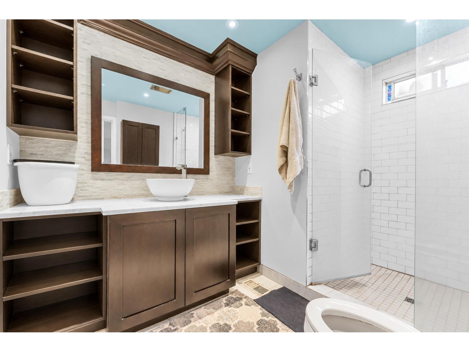 1154 Finlay Street Property Photo 14