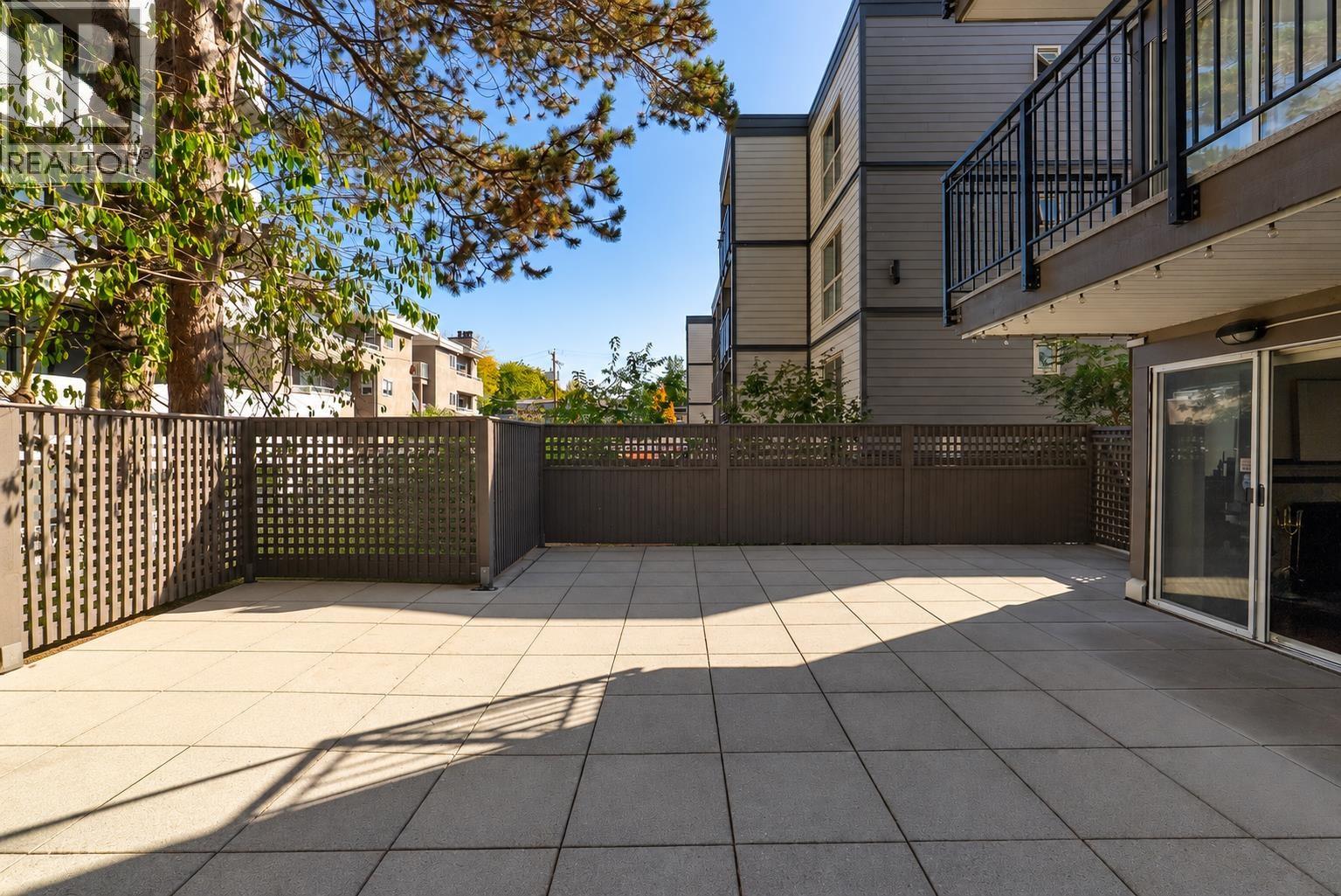 104 555 W 14TH AVENUE Property Photo 1