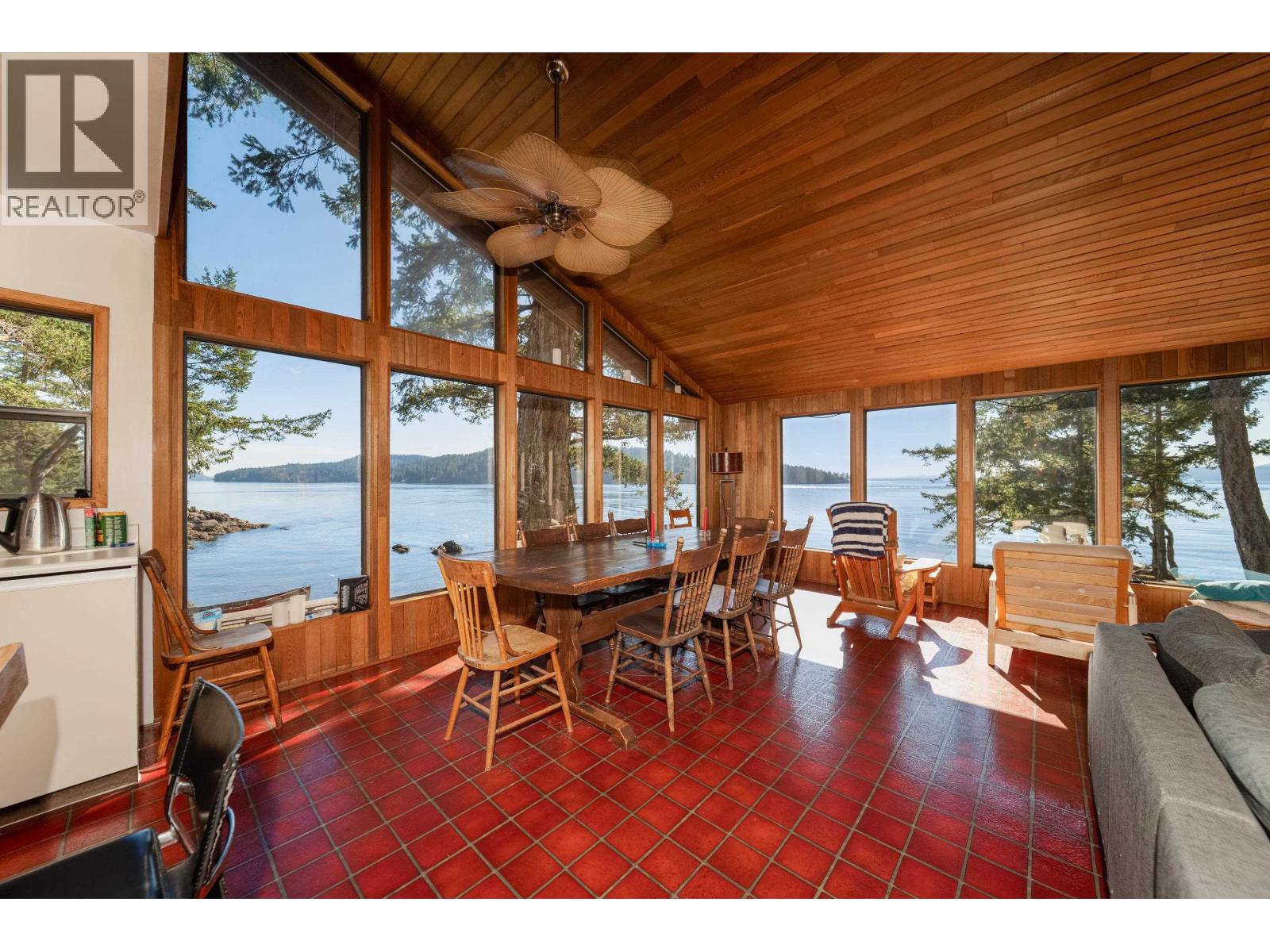671 Dinner Bay Road Property Photo 8