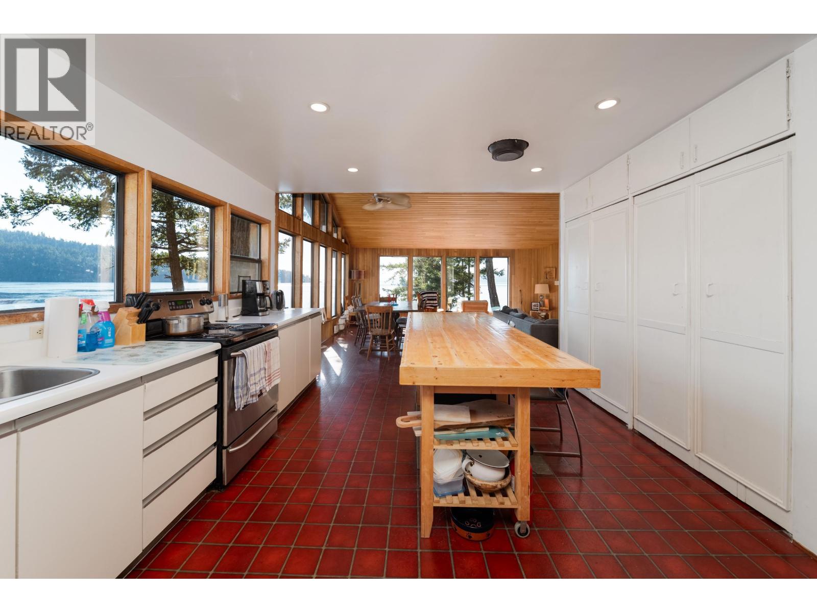 671 Dinner Bay Road Property Photo 17