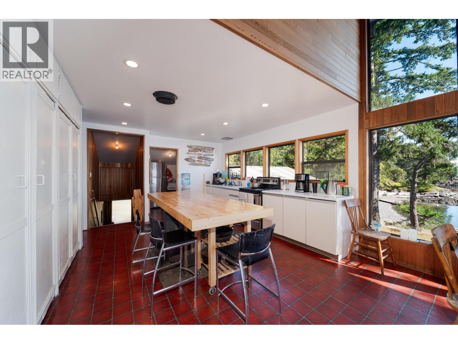 671 Dinner Bay Road Property Photo 18