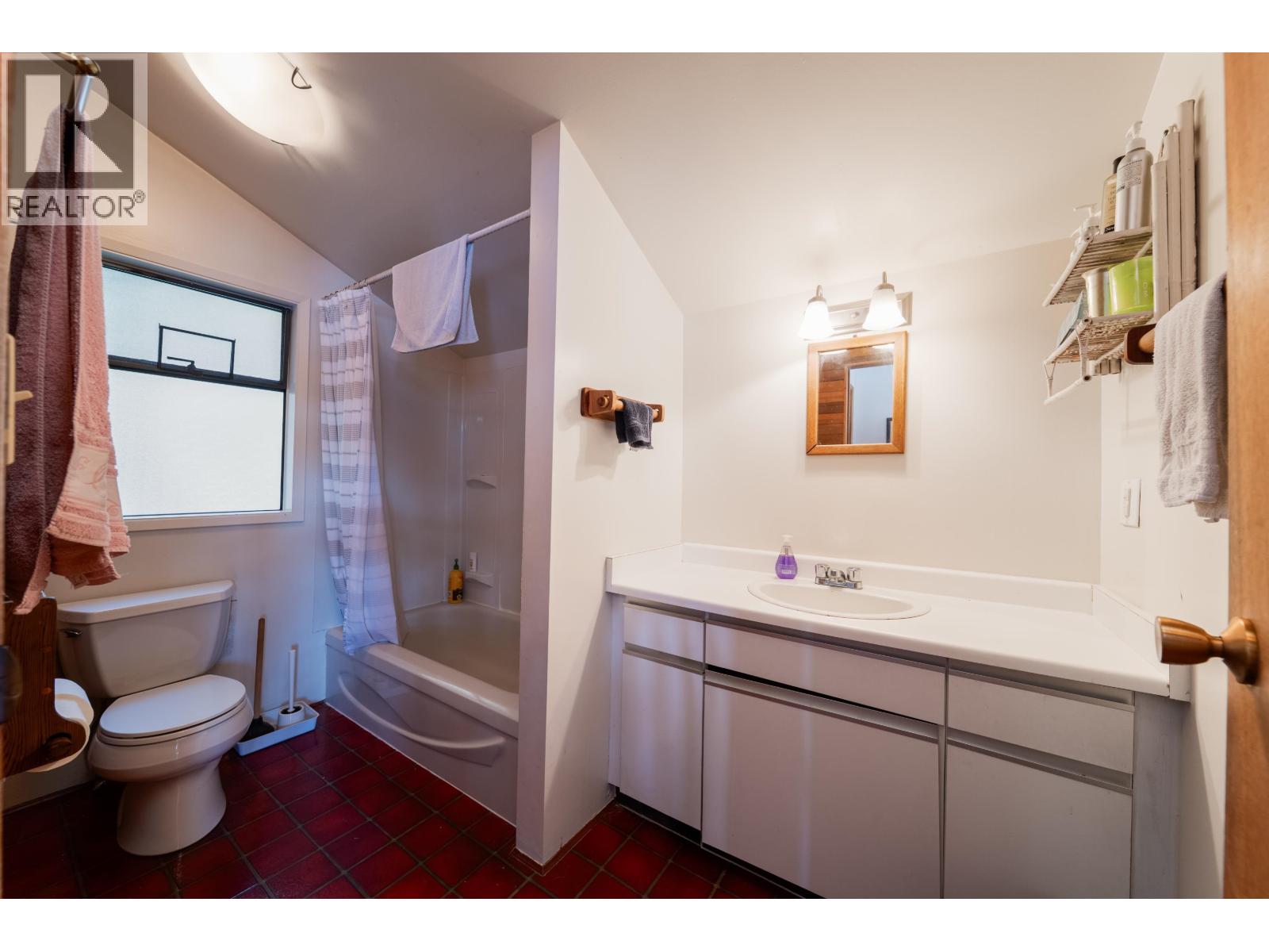 671 Dinner Bay Road Property Photo 20