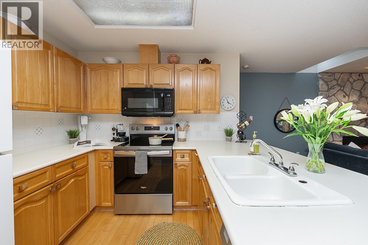 31 4636 Blackcomb Way Property Photo 6