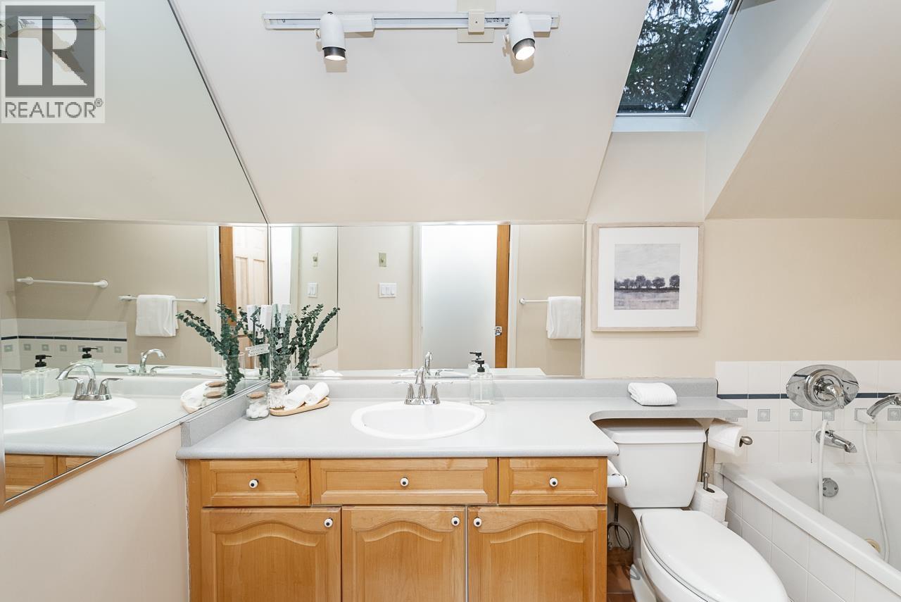 31 4636 Blackcomb Way Property Photo 18