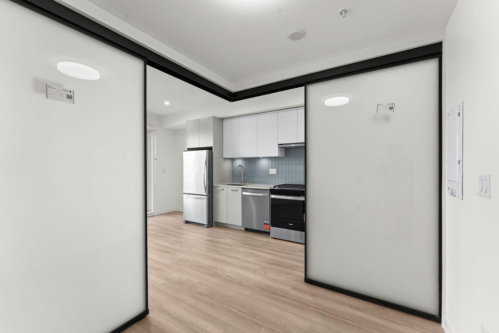 220 13760 75a Avenue Property Photo 10