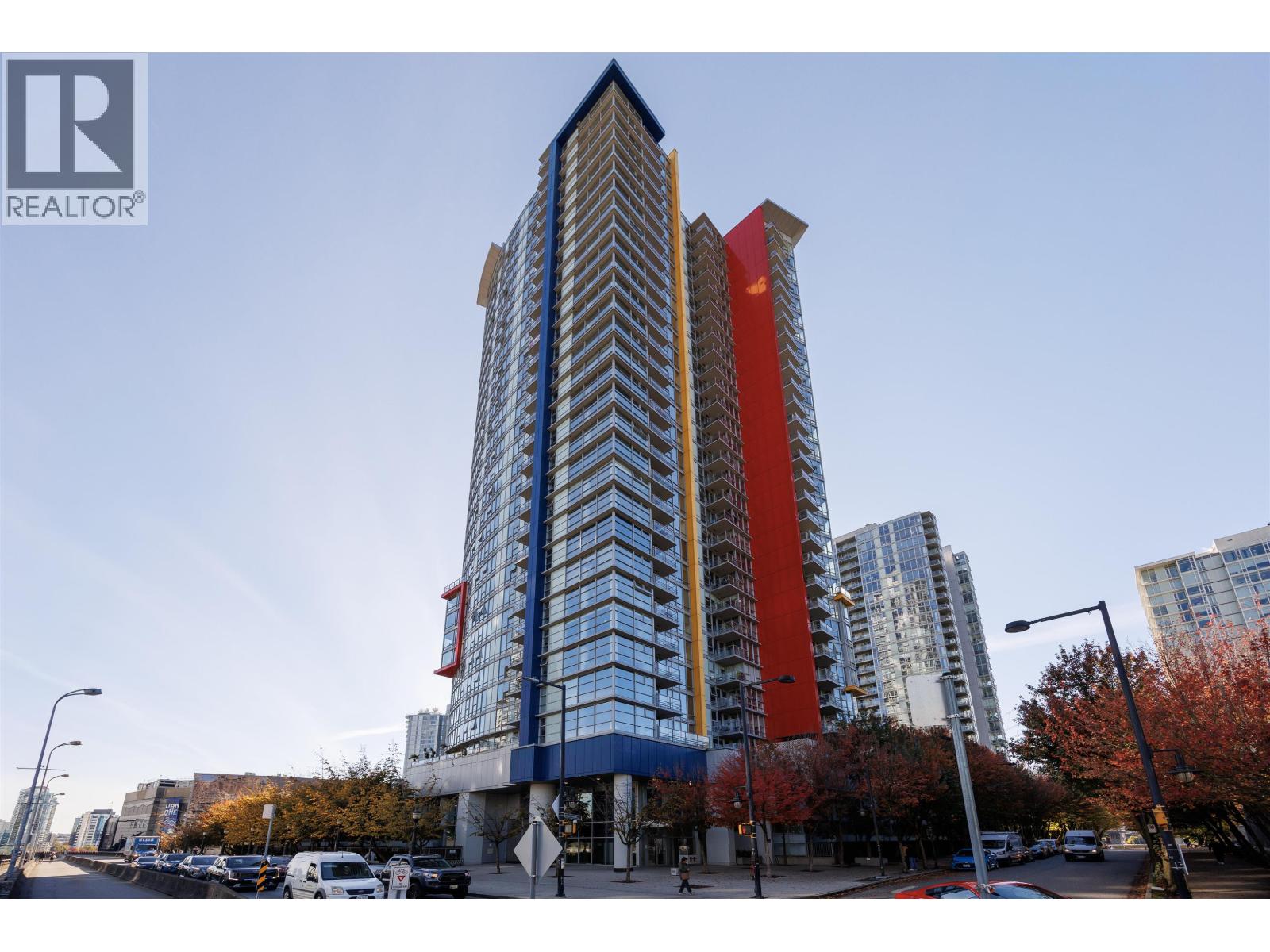 1605 602 CITADEL PARADE Property Photo 1