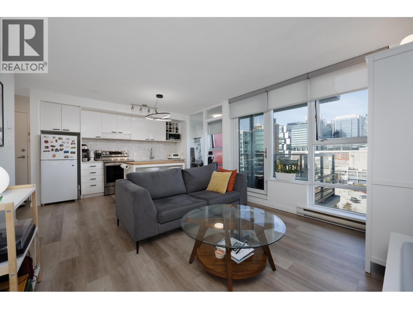 1605 602 Citadel Parade Property Photo 4