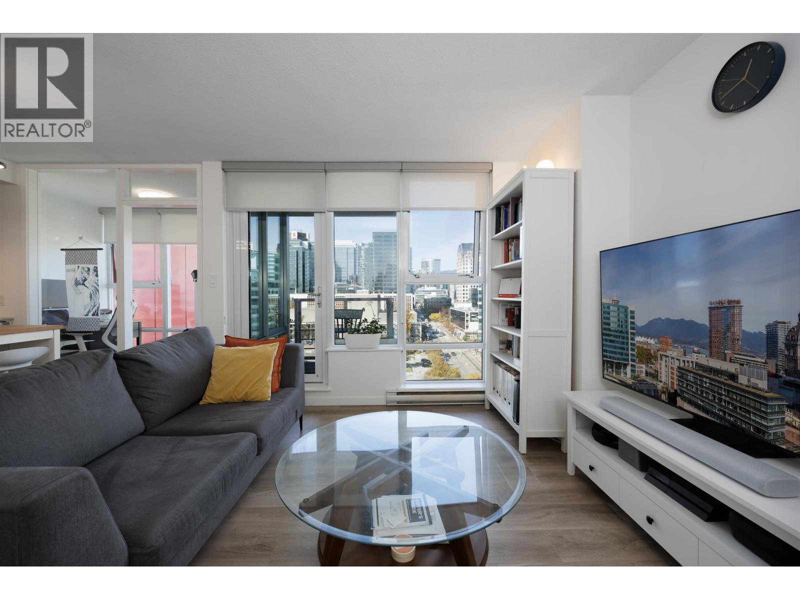 1605 602 Citadel Parade Property Photo 5