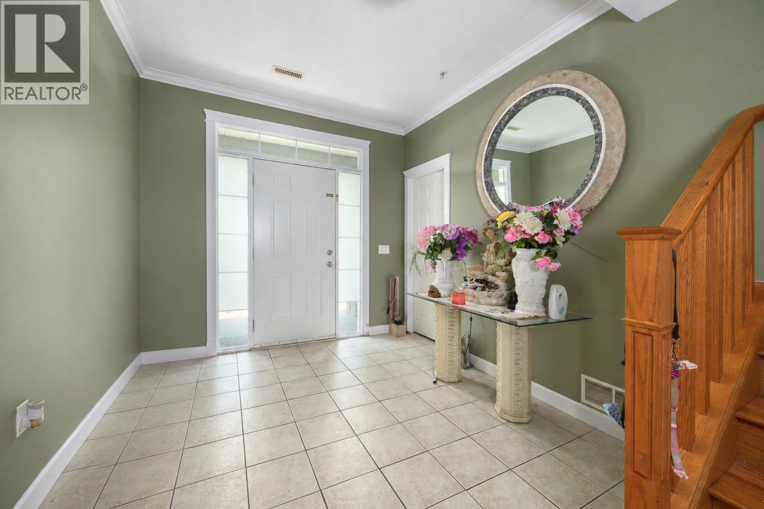 11382 240 Street Property Photo 2