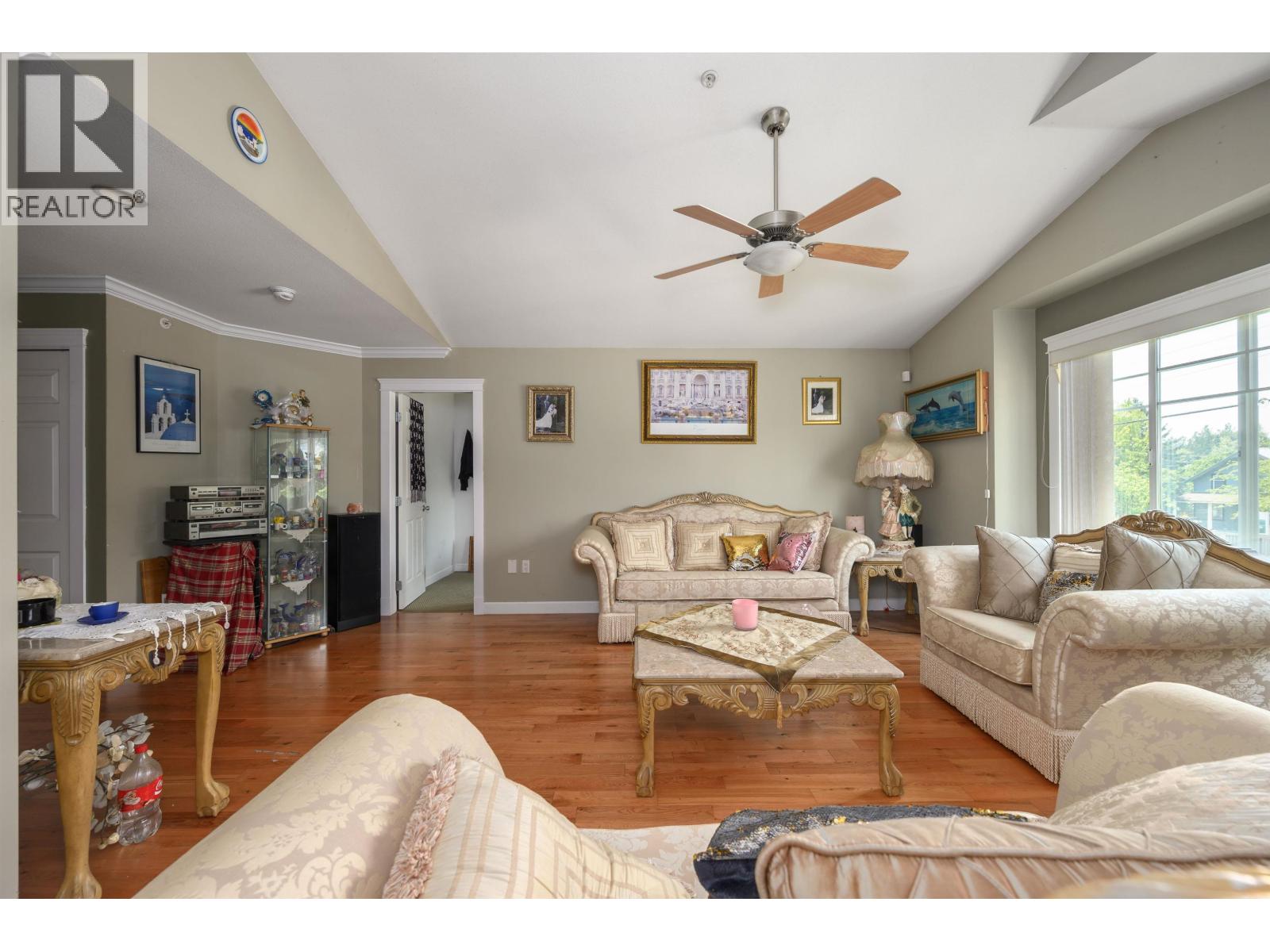 11382 240 Street Property Photo 5