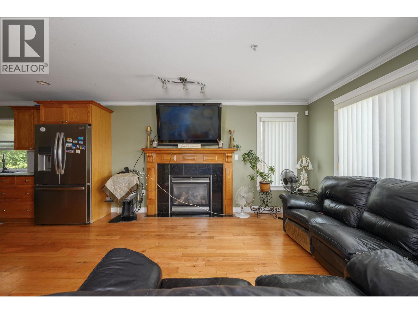 11382 240 Street Property Photo 14