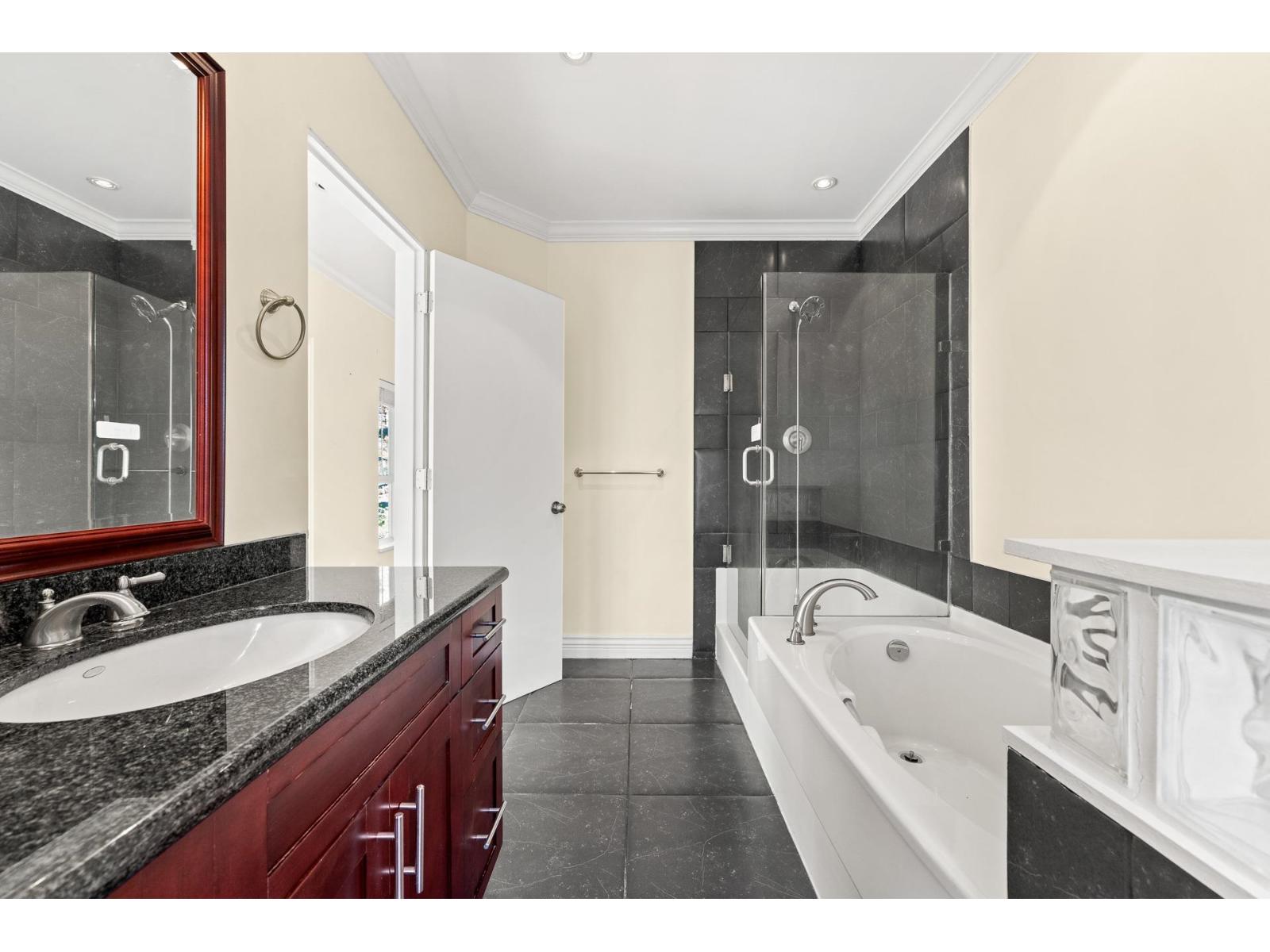 13284 Crescent Road Property Photo 24