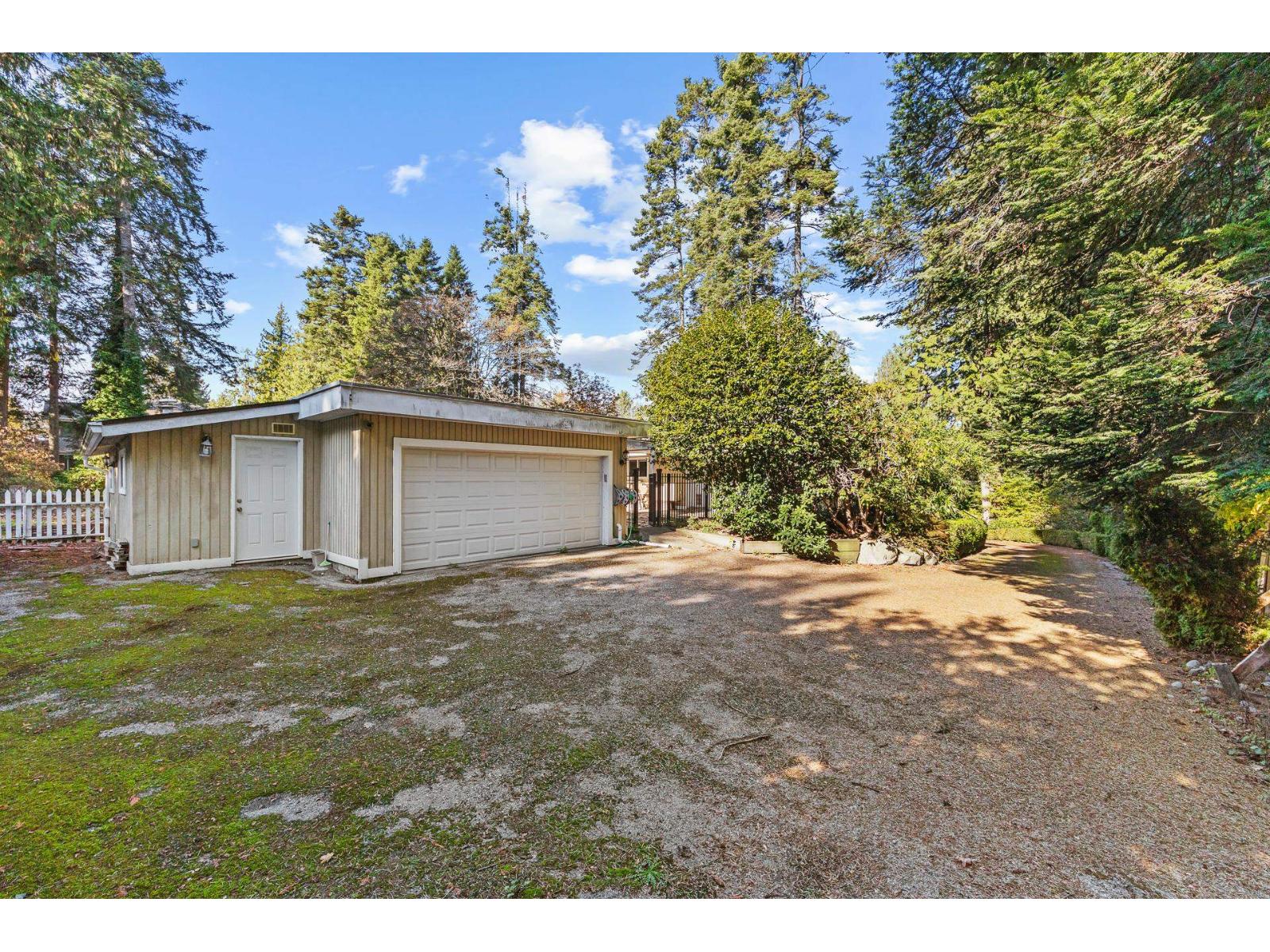 13284 Crescent Road Property Photo 32