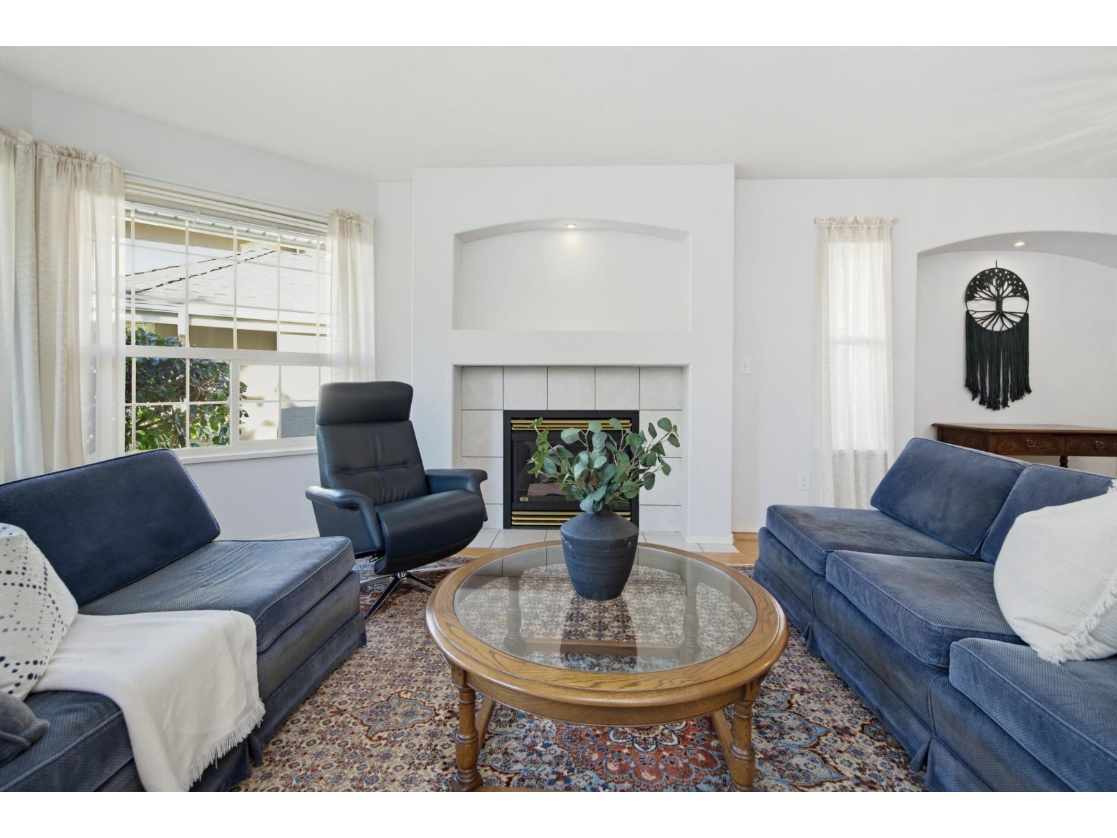 20764 91a Avenue Property Photo 5