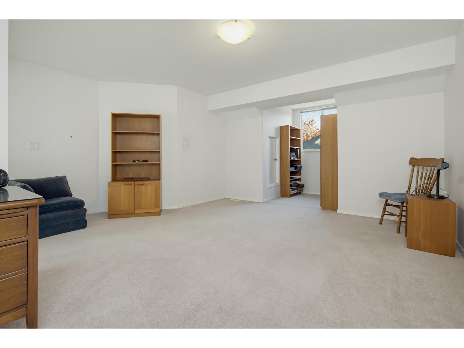 20764 91a Avenue Property Photo 24