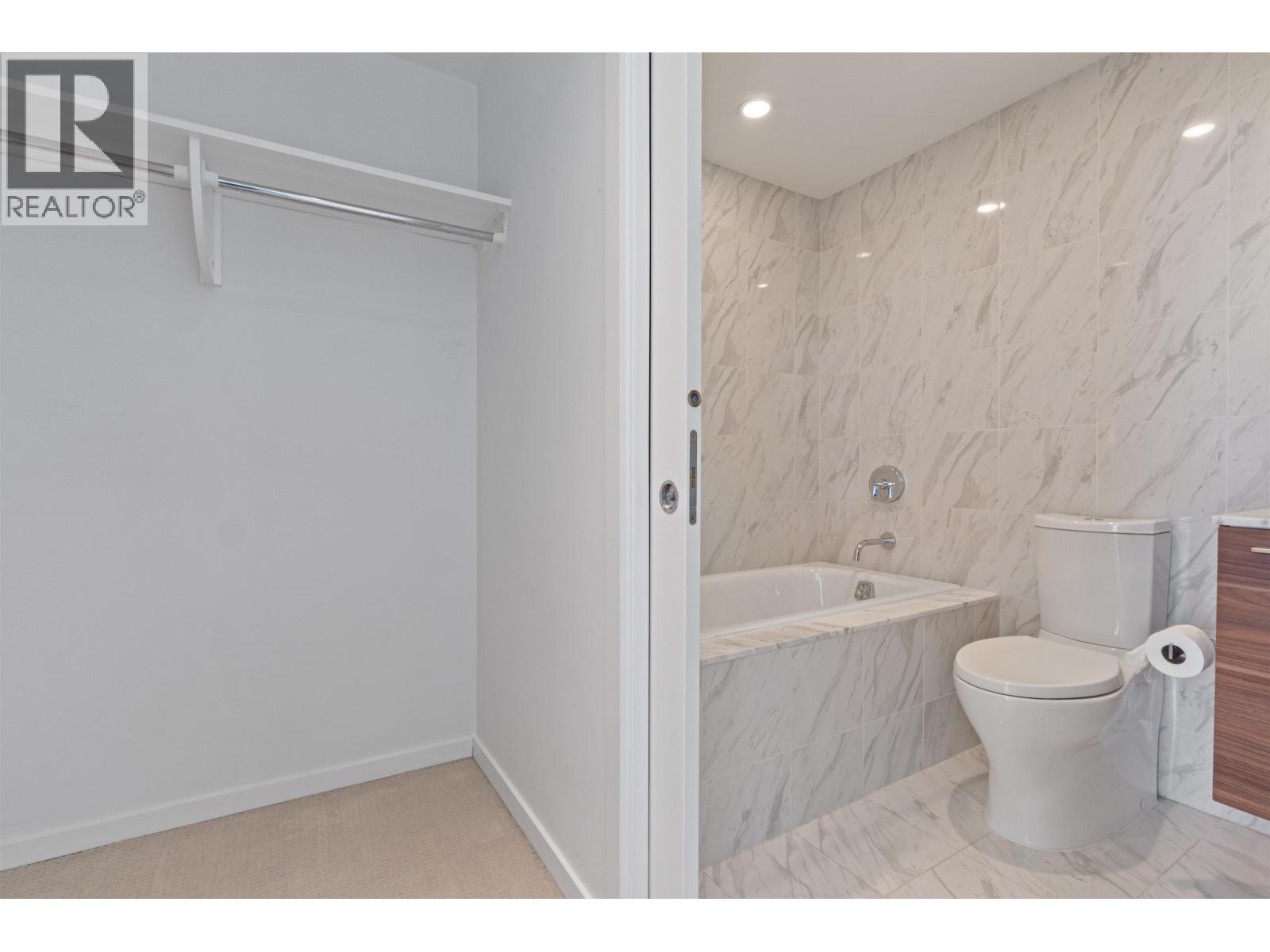 915 8488 Cornish Street Property Photo 15