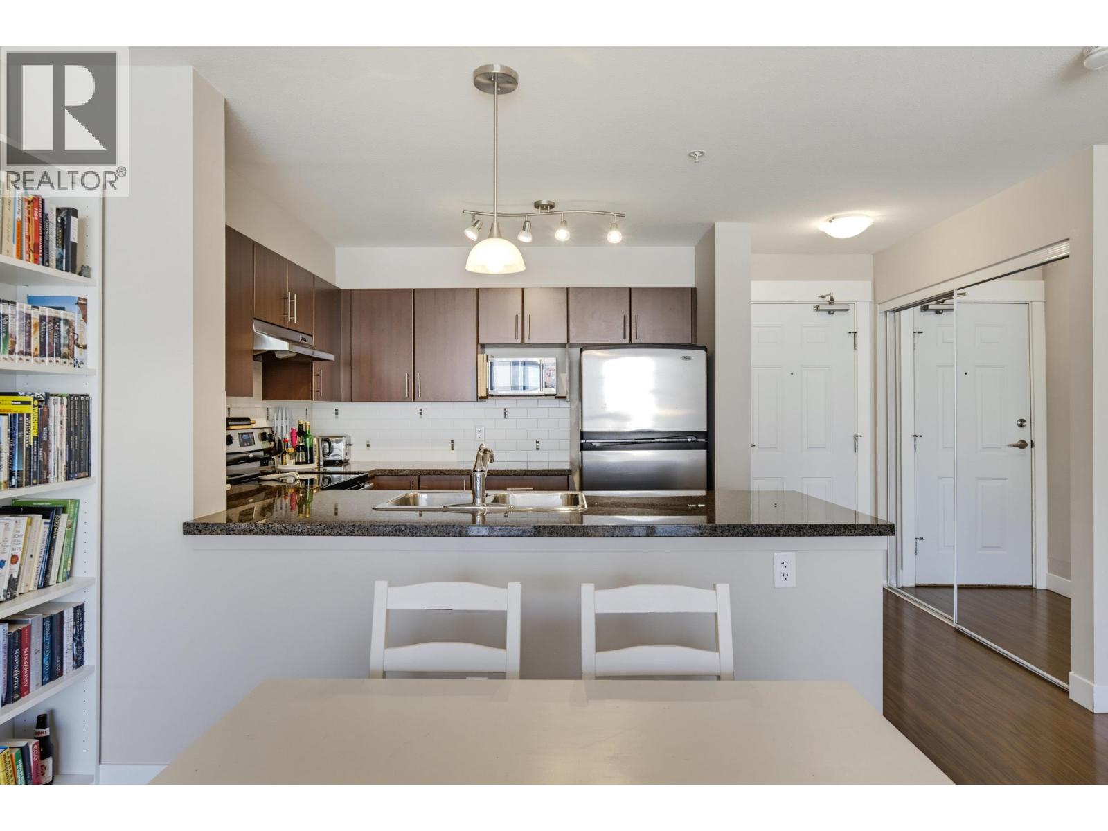 327 12085 228 Street Property Photo 13