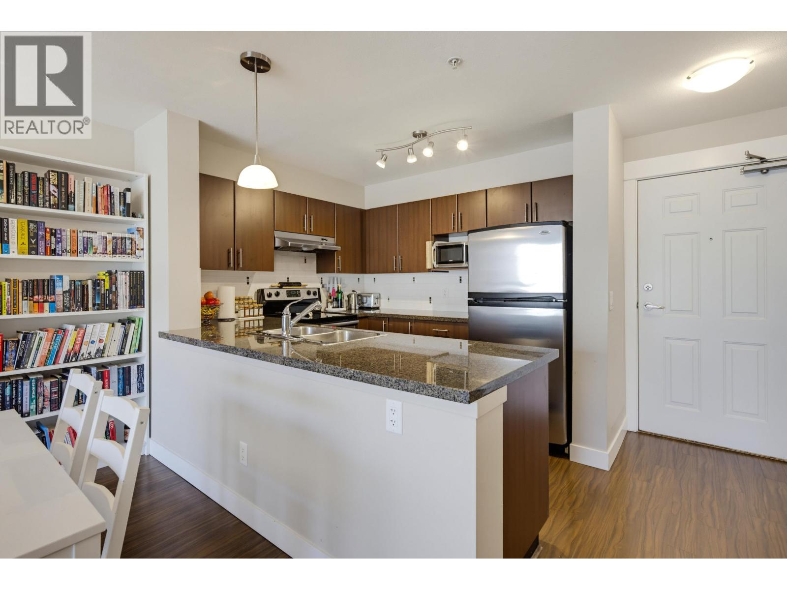 327 12085 228 Street Property Photo 14