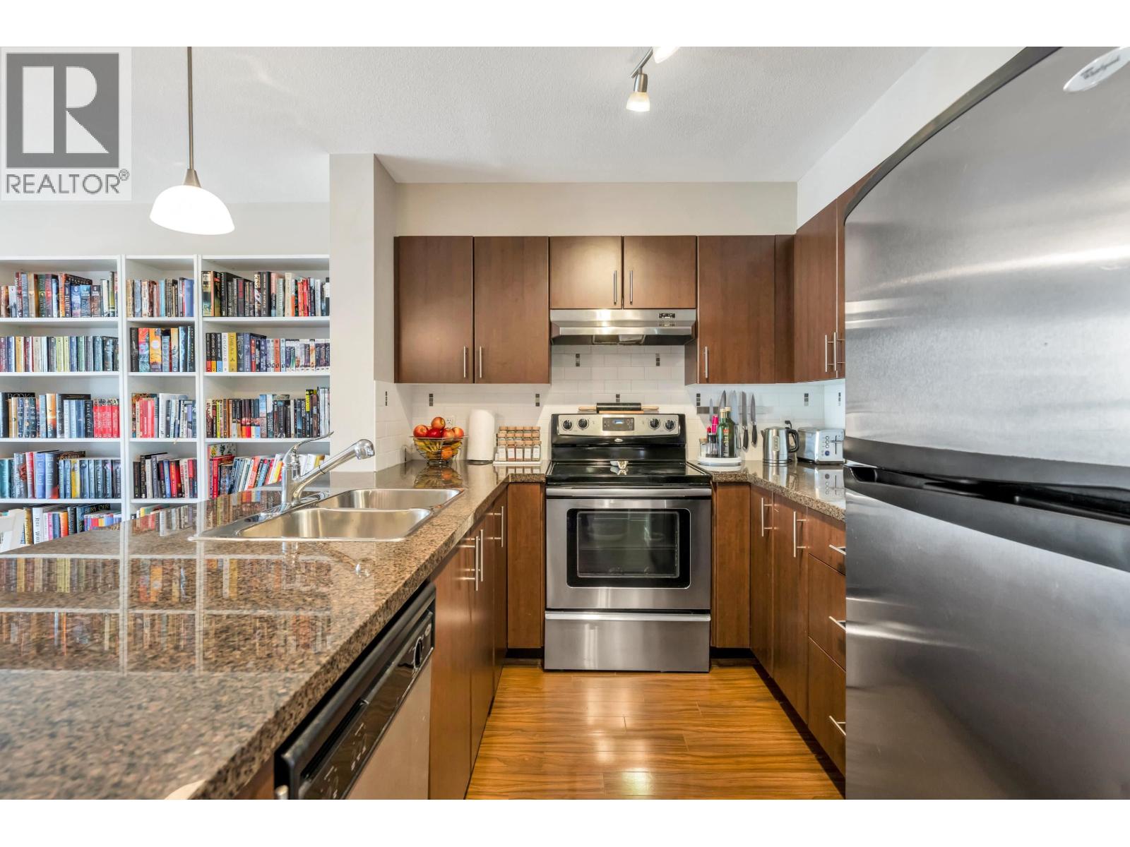 327 12085 228 Street Property Photo 15