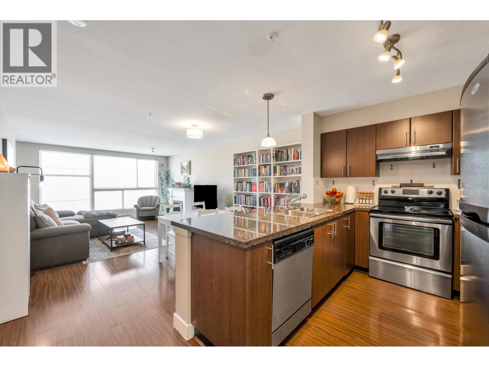 327 12085 228 Street Property Photo 16
