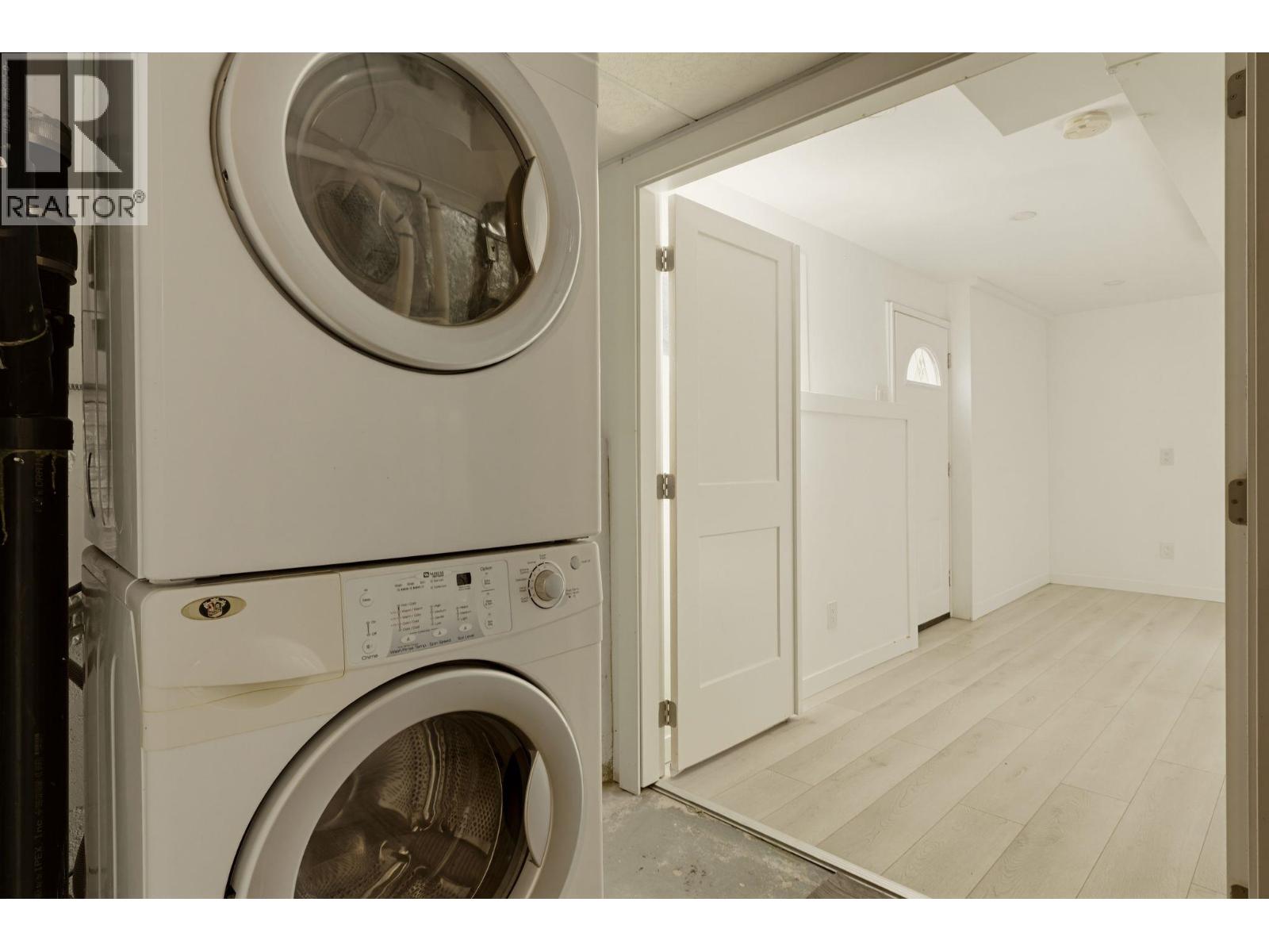2007 Floralynn Crescent Property Photo 7