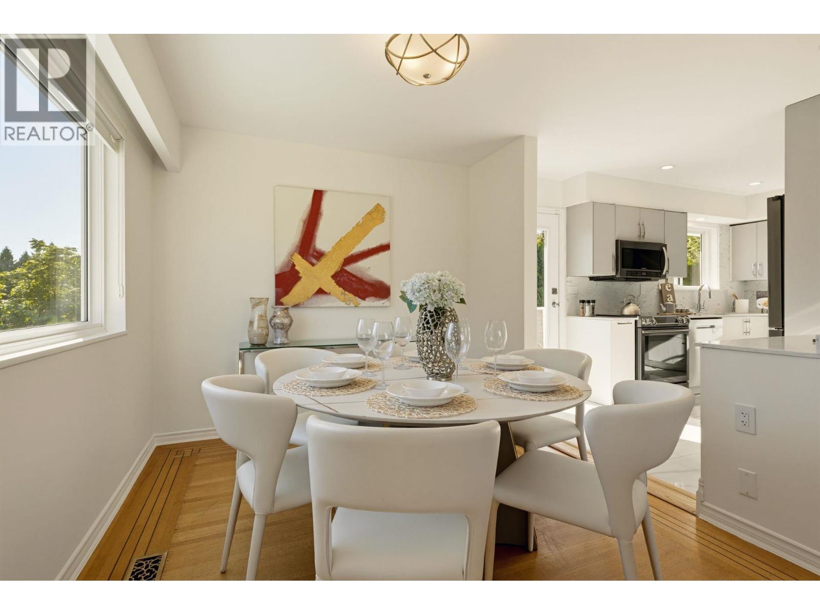 2007 Floralynn Crescent Property Photo 8