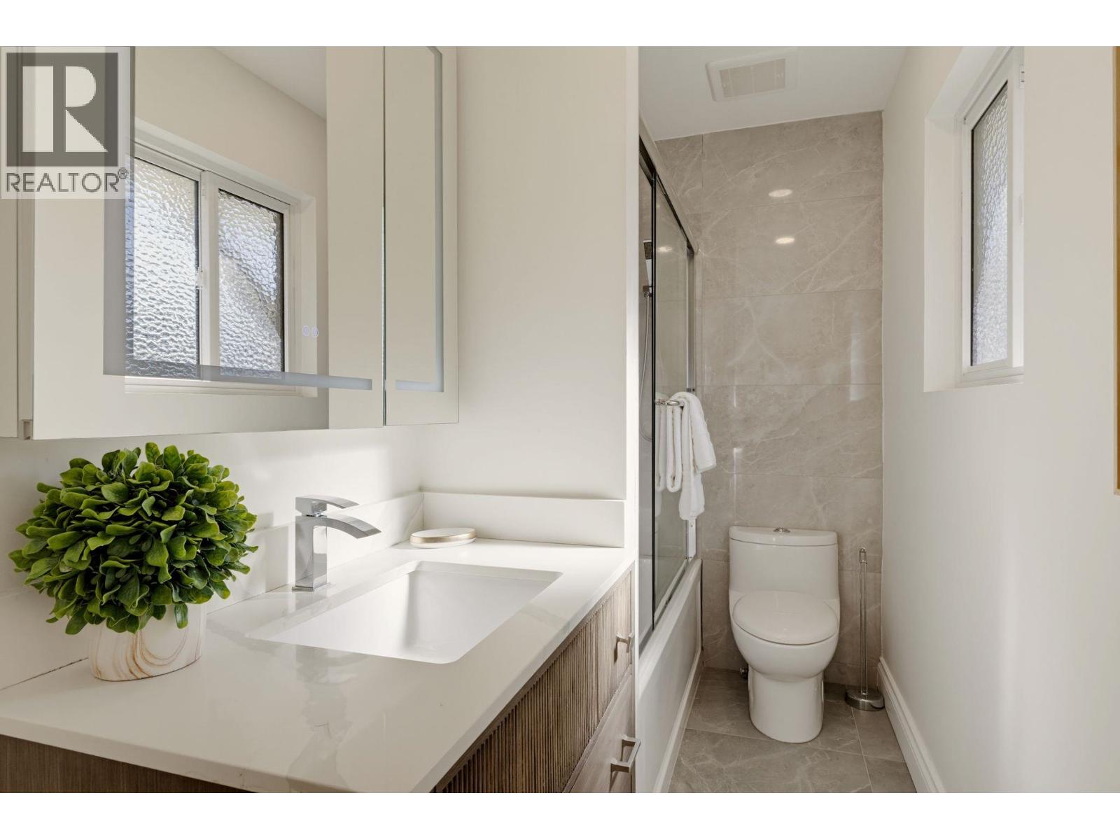 2007 Floralynn Crescent Property Photo 14