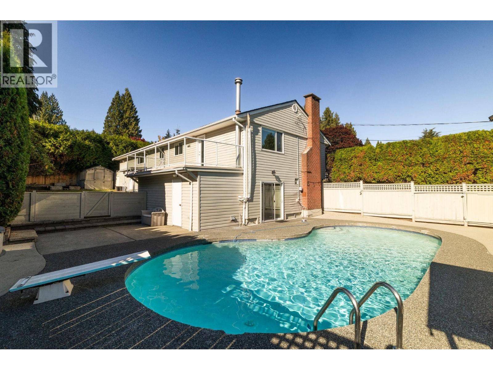 2007 Floralynn Crescent Property Photo 27